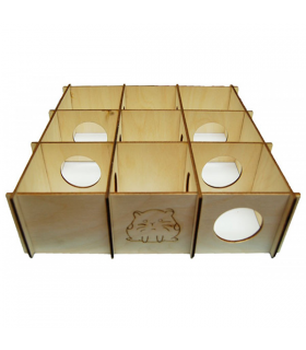 Wooden labyrinth for small pets