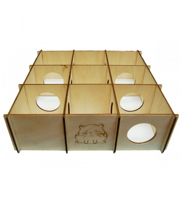 Wooden labyrinth for small pets